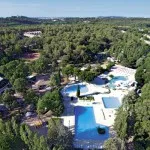 Camping Le Plein Air in Frankrijk bij Montpellier een overzicht van zwembaden