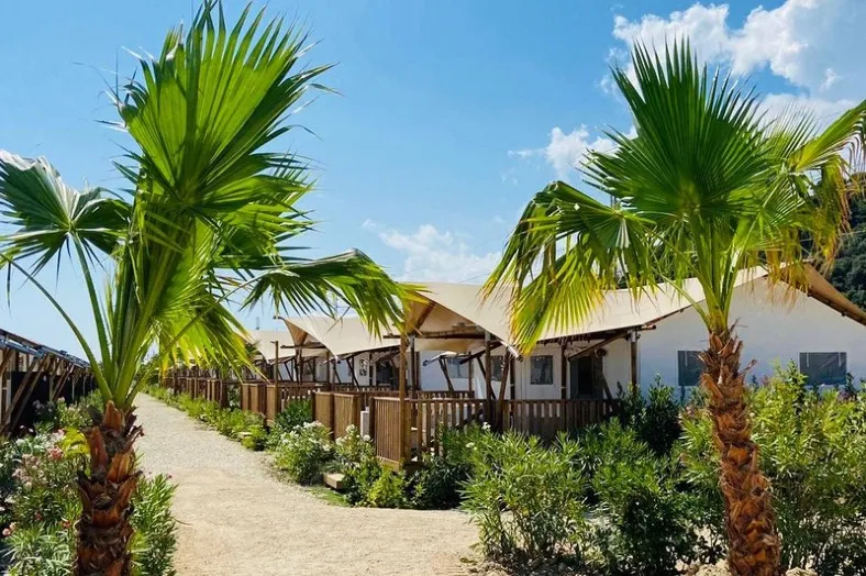 Villa Alwin beach resort Village